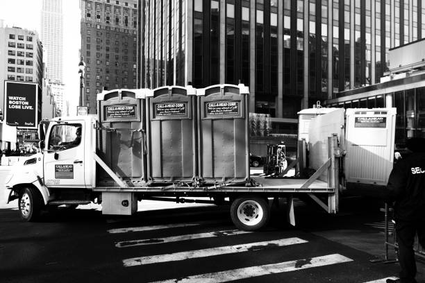 Best Luxury portable toilet rental  in Lanse, MI